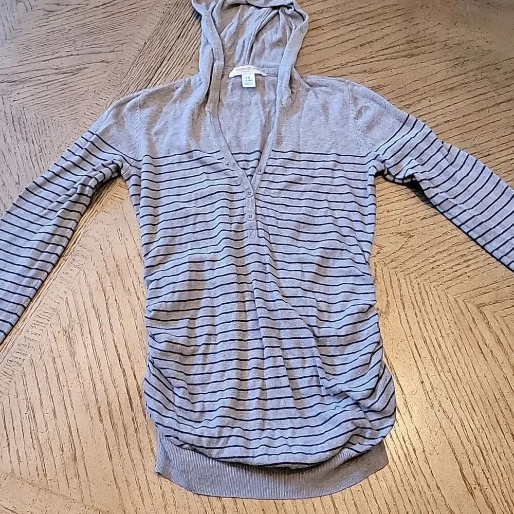Motherhood maternity XS stripe hooded gray top